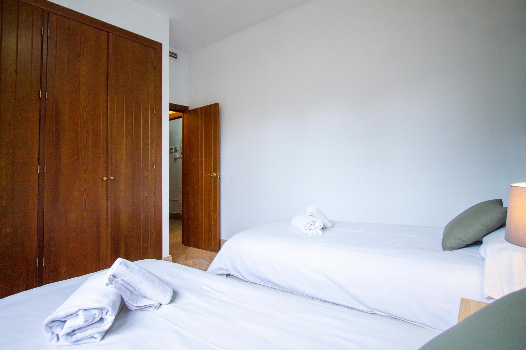 Apartamentos Villablino Arturo Soria Madrid Exterior foto