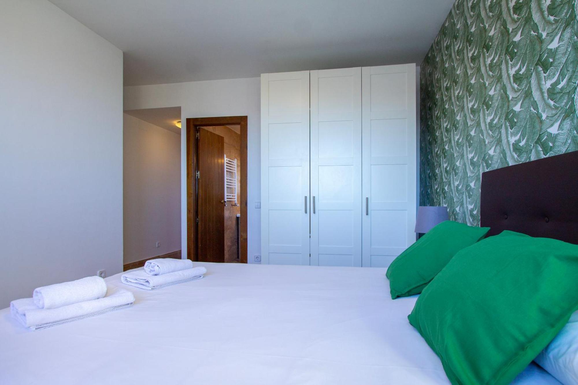 Apartamentos Villablino Arturo Soria Madrid Exterior foto